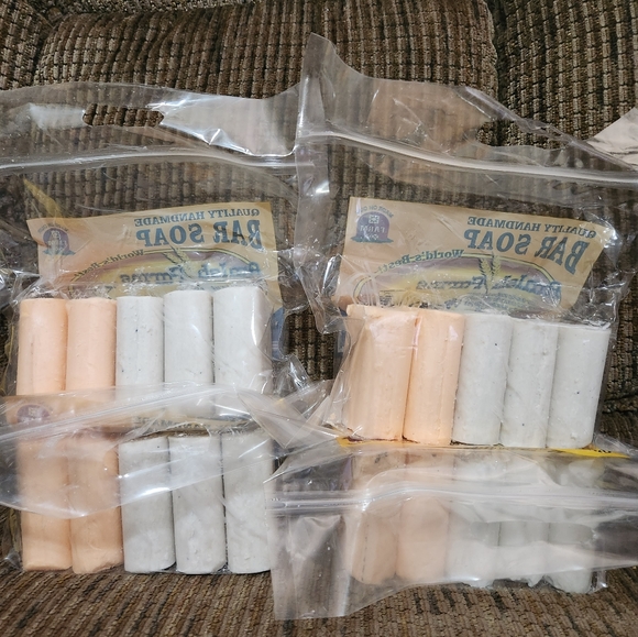 Amish Farm Soap 4 packs 5 huge bars 5oz each soap total 20 bars Made in USA - Picture 2 of 6